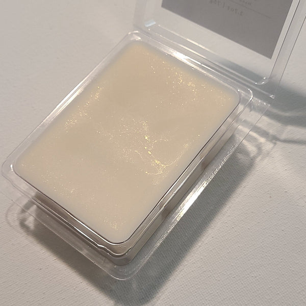 Cashmere Sweater Wax Melt