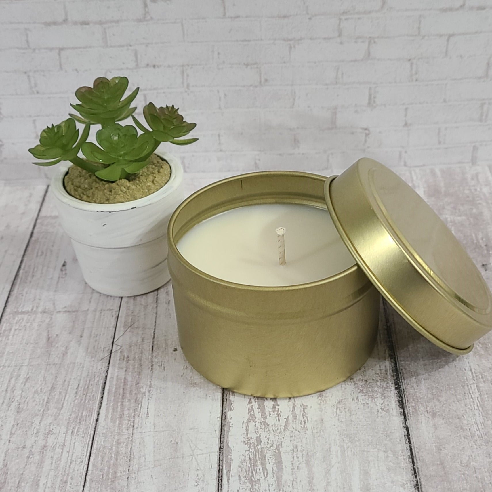 2oz. Gold Travel Tin Candle