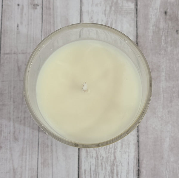 Key Lime Pie Scented Candle | Soy Wax Candle | Clear Glass Jar with Wood Lid | Hand poured | Great Gift | Deliciously Scented Candle