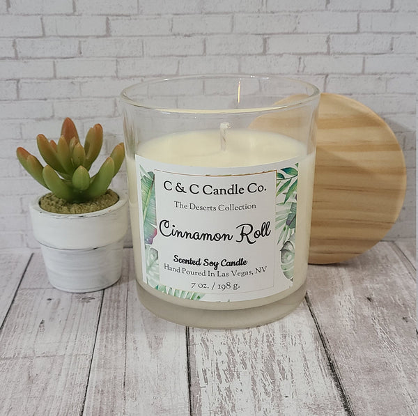 Cinnamon Roll Scented Candle | Soy Wax Candle | Clear Glass Jar with Wood Lid | Hand poured | Great Gift | Deliciously Scented Candle